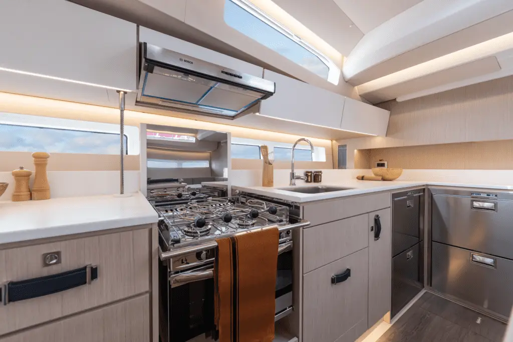 jeanneau 55 interior