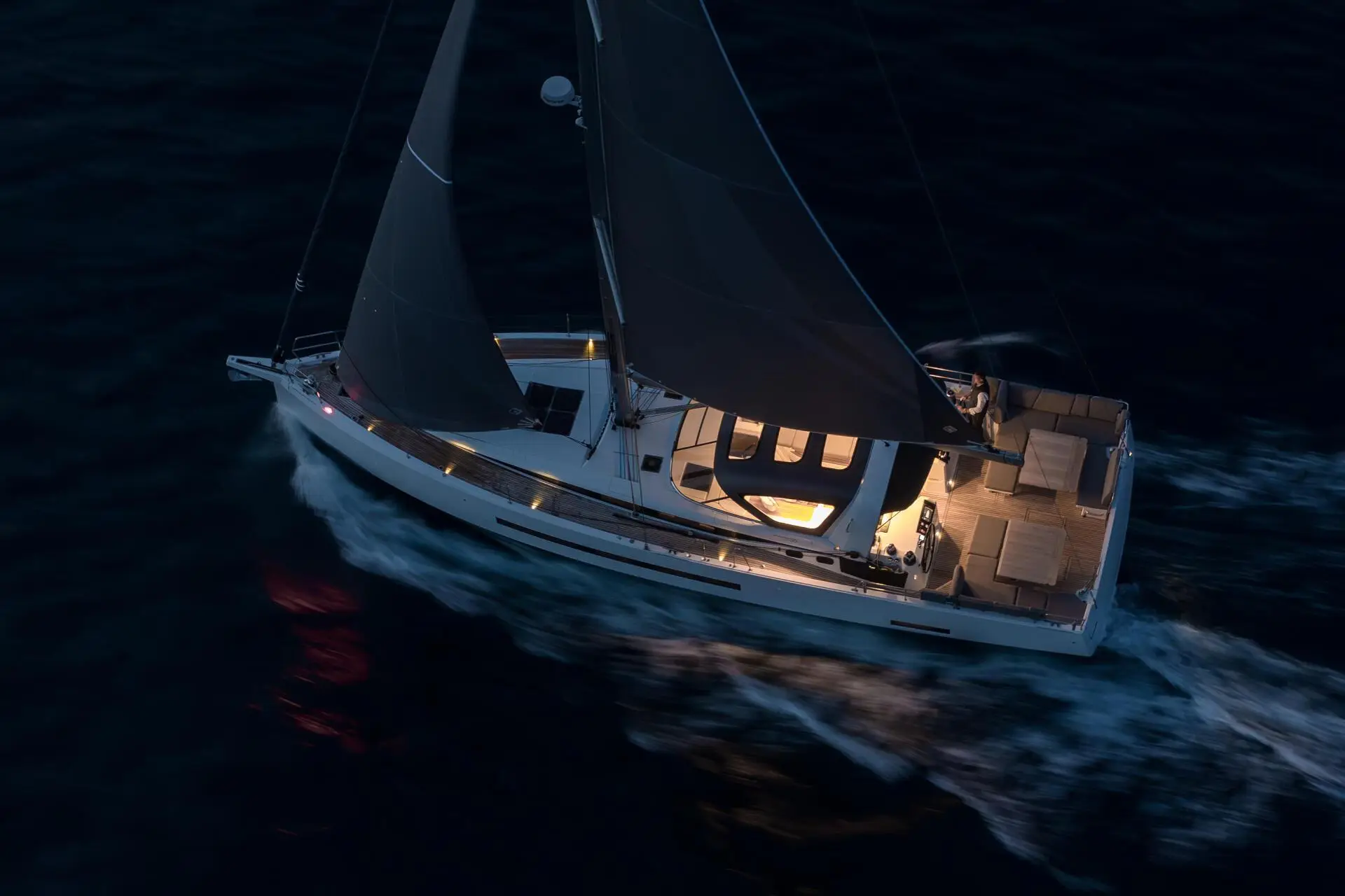 jeanneau broker
