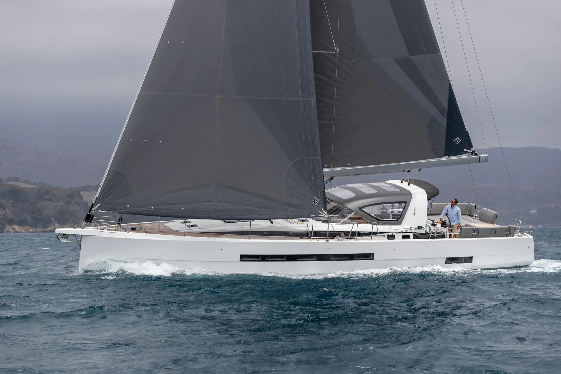 sailing a jeanneau