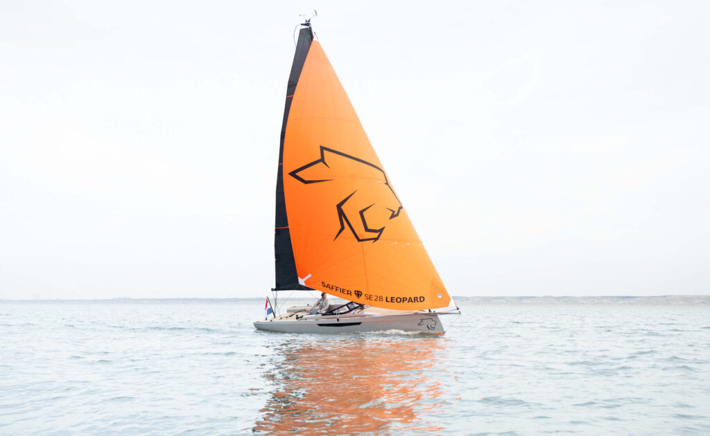 Saffier SE 28 Leopard sailing yacht daysailer with tiller ex